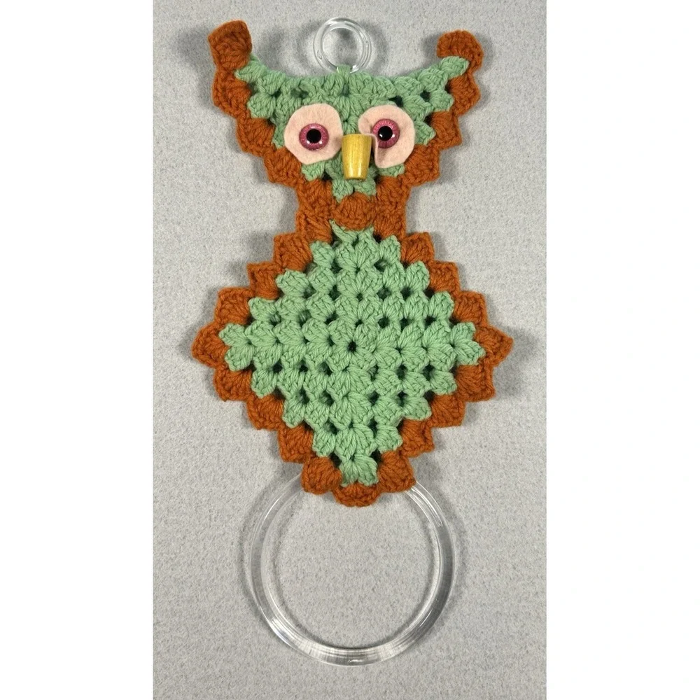 Vtg Crochet Owl Hand Towel Holder with Real looking Eyes Green Brown MCM